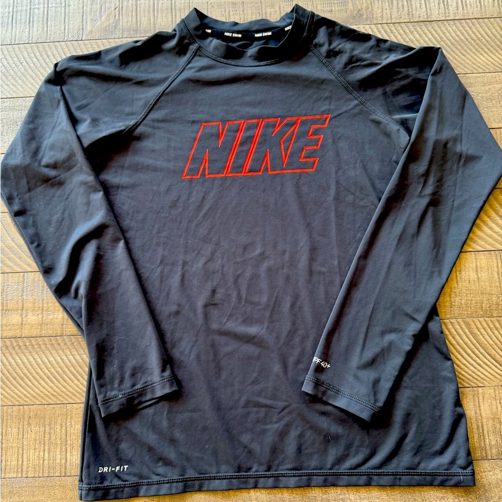 Nike Dri-Fit Swim Long Sleeve UPF 40+ Women’s ShirtSize Medium.